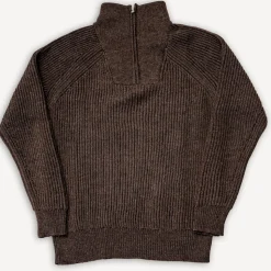 Alpaka-Stricktroyer Nolan Brown