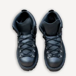 Mountain Light Black