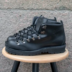 Mountain Light Black